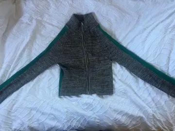 지퍼 하이넥 크롭 니트