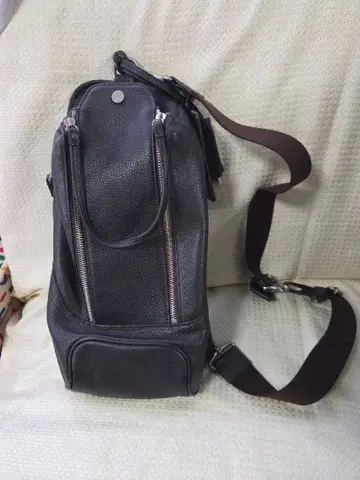 페레 모르비다 바디백