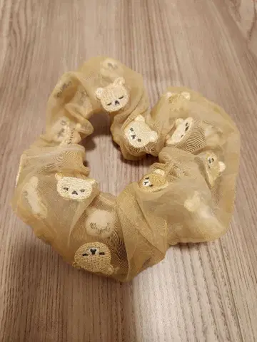 리락쿠마 스크런치 자수