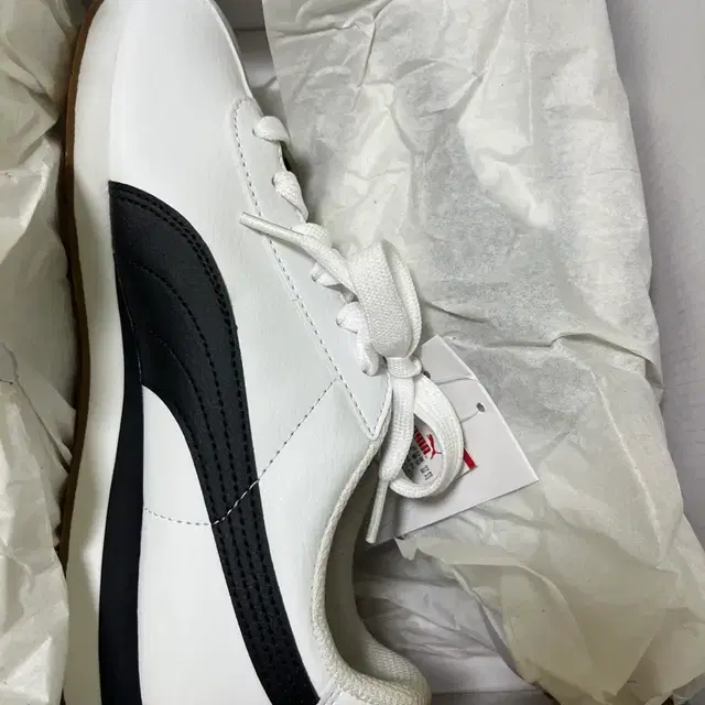 방탄 푸마 콜라보 신발