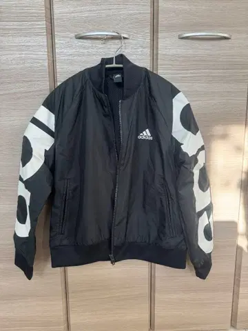 adidas 봄버 자켓 M 블랙