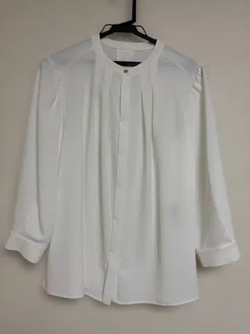 화이트 7부 소매 셔츠