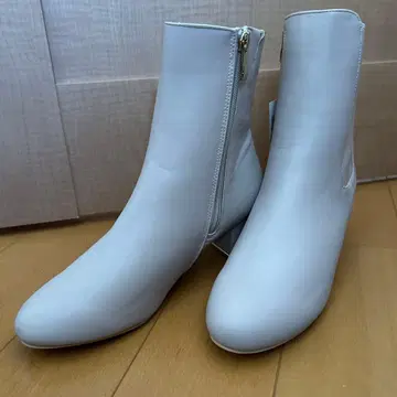 애니시스 베이지 숏부츠 힐 7cm 택 포함 미사용 새상품