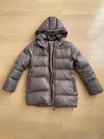 후드 부착 다운 자켓