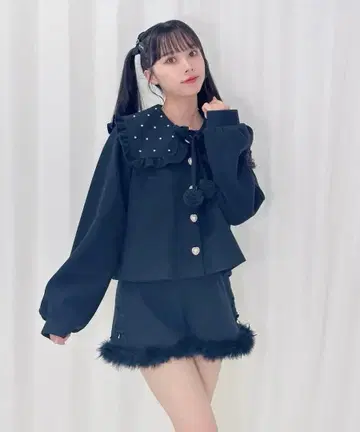 Honey Cinnamon 펄 옷깃 숏코트 블랙