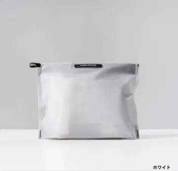 화이트 플랫 파우치