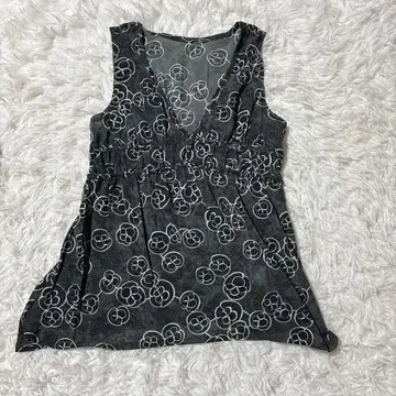 튜닉(36) 블랙 그레이 카멜리아 무늬 슬리브리스 꽃무늬 V넥 일본제