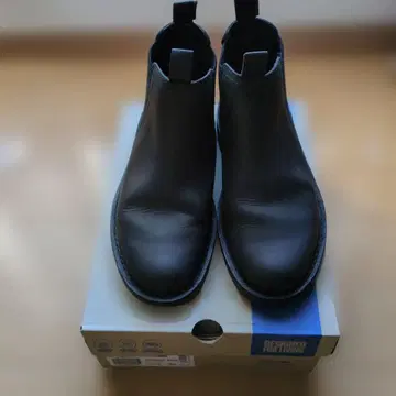 Clarks Shapton Easy 사이드 고어 부츠 블랙