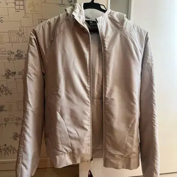 언더아머 W's 트레이닝 자켓 SM 592