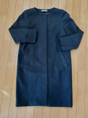 노카라 코트 블랙