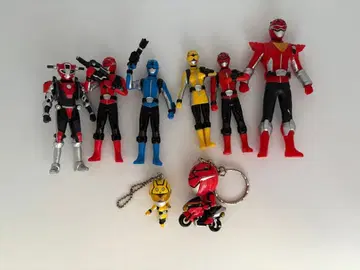 특명전대 고버스터즈 미니 피규어 등 8점 세트