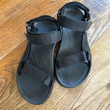 Teva 블랙 스포츠 샌들 25cm