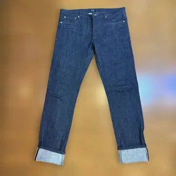 A.P.C 다크 블루 스트레이트 데님 롤업