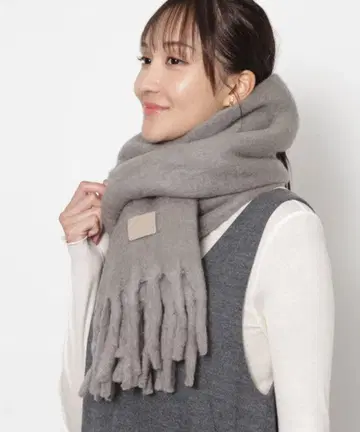 새상품!! FURLA 훌라 샤기 볼륨 머플러 그레이 모 혼방