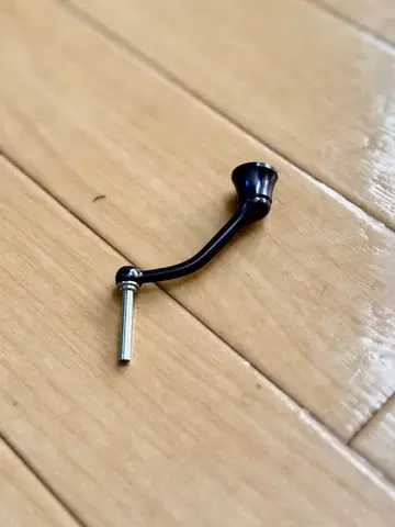 미사용품 다이와 25 FC LT2000S-H 정품 핸들 45mm