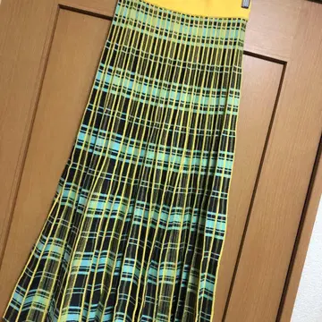 LAVEANGE 체크 플리츠 스커트