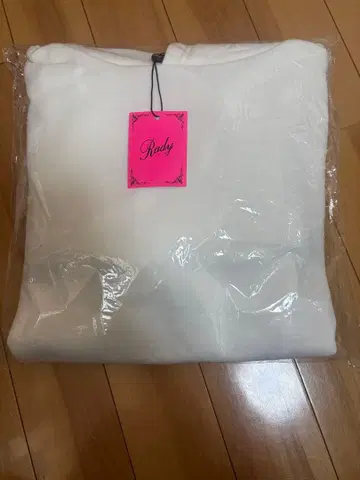 Rady 화이트 후드 부착 후드티