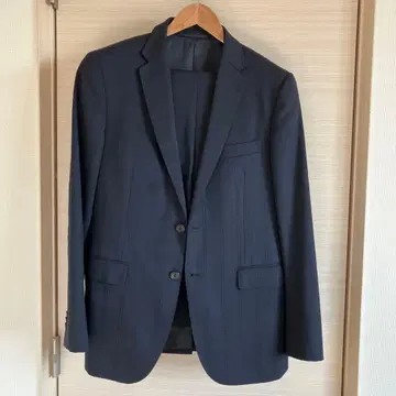 유나이티드 애로우즈 네이비 스트라이프 비즈니스 정장 2버튼