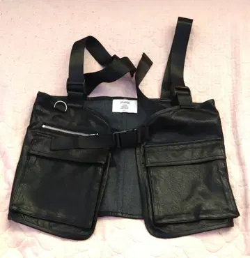 jouetie 인조 가죽 백 베스트 블랙