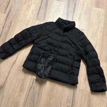 블랙 울트라 라이트 다운 자켓