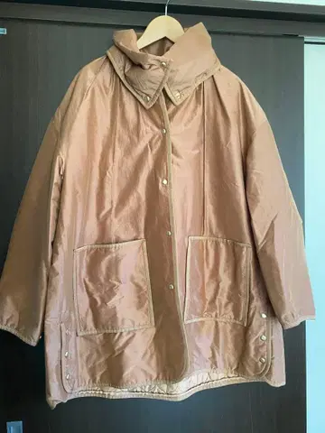 드로어 퀼팅 코트