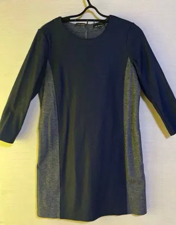 23구 네이비와 그레이 A라인 원피스 사이즈 32