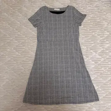 any SIS 체크 무늬 반팔 무릎 기장 원피스
