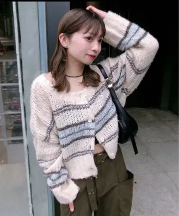 1회 착용 kastane 2WAY 보더 모헤어 니트