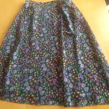 HANAEMORI 플라워 프린트 플레어 스커트 사이즈 38