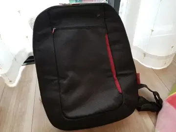 Belkin (벨킨) 사선 숄더백 블랙