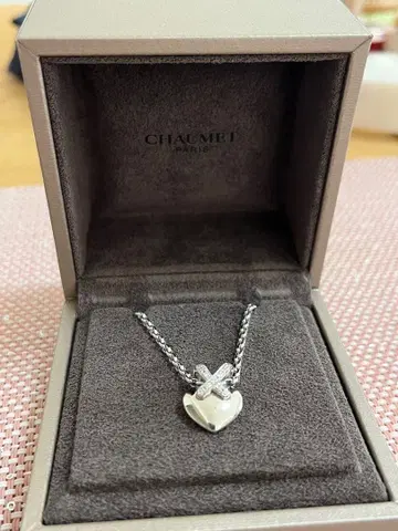 보증서 포함 새상품급 쇼메 리앙 목걸이