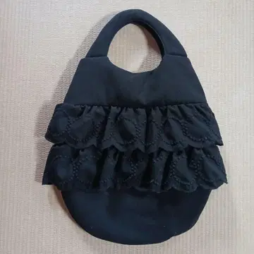 미나 페르호넨 프릴 토트백 블랙