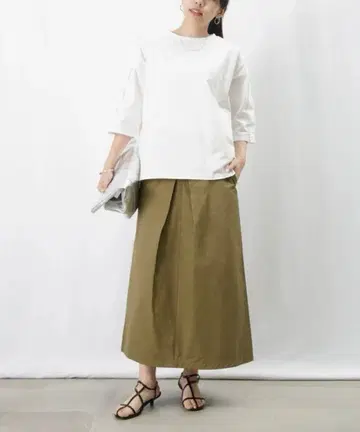 LUCA/LADY LUCK LUCA 프론트 턱 스커트