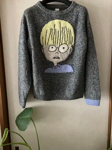 I am I(아이엠아이) 자수 긴팔 니트 스웨터 (미사용 새상품)