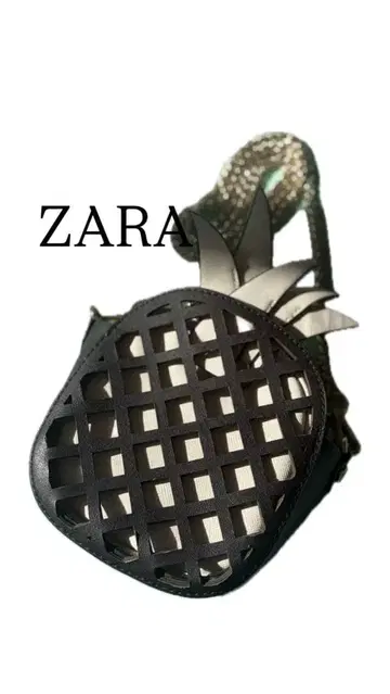 ZARA 파인애플 모양 숄더백