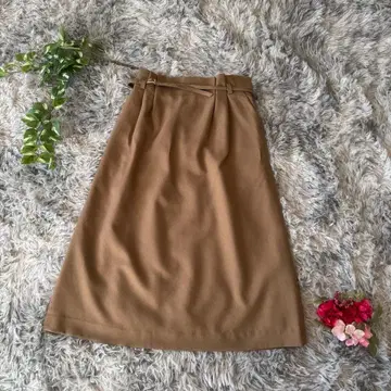 a.v.v 사이즈 L 브라운 턱인 무릎 기장 스커트