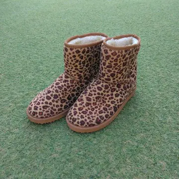 레오파드 무늬 어그 부츠 레오파드 따뜻한 브라운 계열