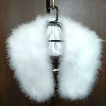 화이트 퍼 기모노 숄