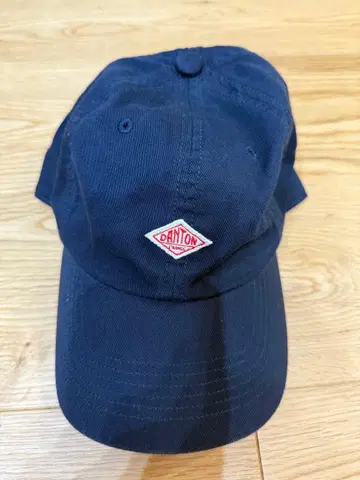 단톤 캡 네이비