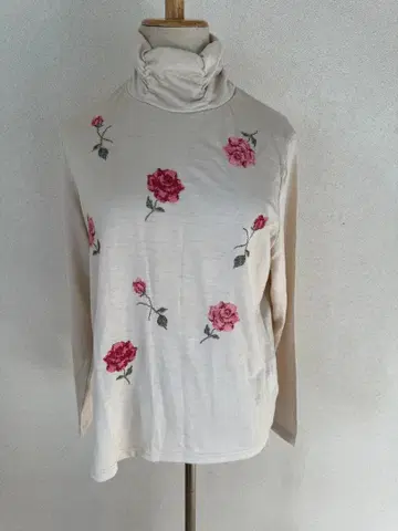 터틀넥 긴팔 셔츠