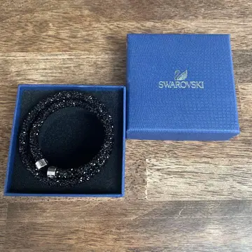 Swarovski 블랙 크리스탈 팔찌