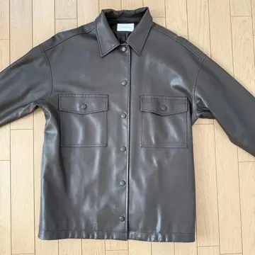 브라운 셔츠 자켓 가죽 자켓 페이크 레더 자켓