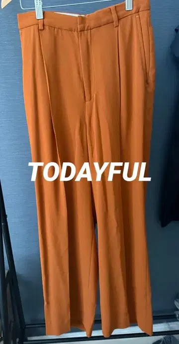 [ 새상품급 ] TODAYFUL 조젯 라프 트라우저 오렌지 38 사이즈