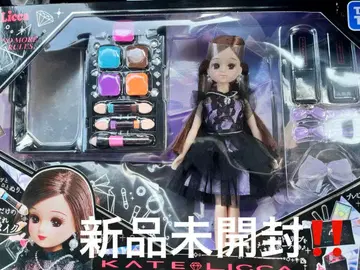 KATE 메이크 도구 포함 인형 본체 한정판 거울 포함