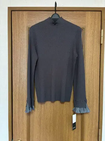 미사용 새상품 SOEN 풀오버