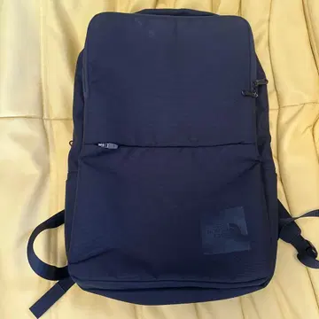 THE NORTH FACE 셔틀 데이팩 슬림