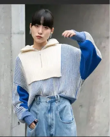 새상품급 KBF 레이어드 하프 지퍼 니트 파랑