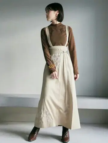 [ YUKKO 콜라보 ] 사이드 플리츠 플레어 점프 스커트