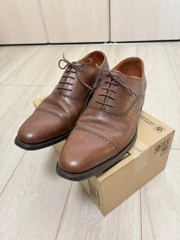 SCOTCHGRAIN 스코치그레인 펀치드 캡토