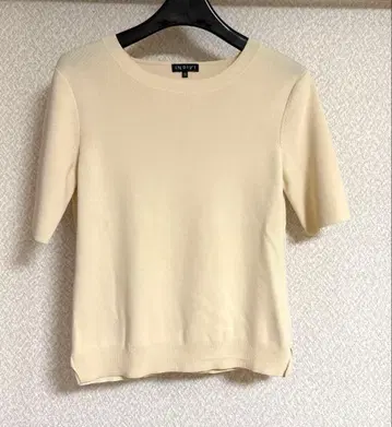 [ 미사용 새상품 ] INDIVI 반팔 니트